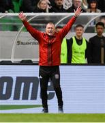 21 April 2025; Bohemians manager Alan Reynolds during the SSE Airtricity Men's Premier Division match between Shamrock Rovers and Bohemians at Tallaght Stadium in Dublin. Photo by Stephen McCarthy/Sportsfile