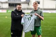 24 April 2025; Republic of Ireland head coach Derek O'Brien with Jack Sweeney of Republic of Ireland before the Centenary Shield match between Republic of Ireland and England at Athlone Town Stadium in Lissywollen, Westmeath. Photo by Ben McShane/Sportsfile