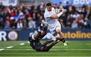 26 April 2025; Nick Timoney of Ulster evades the tackle of Aphelele Fassi of Hollywoodbets Sharks during the United Rugby Championship match between Ulster and Hollywoodbets Sharks at Kingspan Stadium in Belfast. Photo by Tyler Miller/Sportsfile