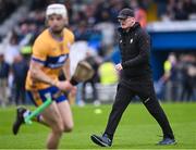 27 April 2025; Clare manager Brian Lohan before the Munster GAA Hurling Senior Championship Round 2 match between Waterford and Clare at Walsh Park in Waterford. Photo by Piaras Ó Mídheach/Sportsfile