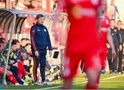 9 May 2025; Shelbourne manager Damien Duff during the SSE Airtricity Men's Premier Division match between Shelbourne and St Patrick's Athletic at Tolka Park in Dublin. Photo by Piaras Ó Mídheach/Sportsfile