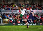 9 May 2025; Djenairo Daniels of Cork City scores his sides first goal despite the attention of Kevin Holt of Derry City during the SSE Airtricity Men's Premier Division match between Cork City and Derry City at Turner's Cross in Cork. Photo by Michael P Ryan/Sportsfile