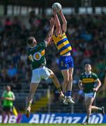 17 May 2025; Senan Lambe of Roscommon catches a kickout ahead of Dylan Ruane of Roscommon during the GAA Football All-Ireland Senior Championship Round 1 match between Kerry and Roscommon at Fitzgerald Stadium in Killarney, Kerry. Photo by Brendan Moran/Sportsfile