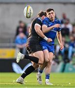 17 May 2025; Jimmy O'Brien of Leinster in action against Tom Jordan of Glasgow Warriors during the United Rugby Championship match between Leinster and Glasgow Warriors at the Aviva Stadium in Dublin. Photo by Sam Barnes/Sportsfile