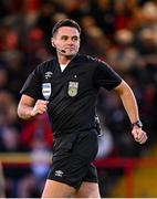 19 May 2025; Referee Rob Hennessy during the SSE Airtricity Men's Premier Division match between Shelbourne and Drogheda United at Tolka Park in Dublin. Photo by Sam Barnes/Sportsfile