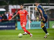 23 May 2025; Ellis Chapman of Shelbourne in action against Reece Hutchinson of Sligo Rovers during the SSE Airtricity Men's Premier Division match between Shelbourne and Sligo Rovers at Tolka Park in Dublin. Photo by Piaras Ó Mídheach/Sportsfile