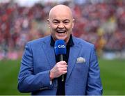 25 May 2025; RTÉ analyst Anthony Daly before the Munster GAA Hurling Senior Championship Round 5 match between Cork and Waterford at SuperValu Páirc Ui Chaoimh in Cork. Photo by Piaras Ó Mídheach/Sportsfile