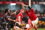 31 May 2025; Munster captain Tadhg Beirne attempts to charge down Jaden Hendrikse of Hollywoodbets Sharks clearance kick during the United Rugby Championship quarter-final match between Hollywoodbets Sharks and Munster at Kings Park Stadium in Durban, South Africa. Photo by Shaun Roy/Sportsfile