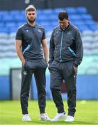 16 June 2025; Drogheda United manager Kevin Doherty, right, speaks with Conor Keeley before the SSE Airtricity Men's Premier Division match between Drogheda United and Shamrock Rovers at Sullivan & Lambe Park in Drogheda, Louth. Photo by Shauna Clinton/Sportsfile