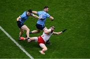 28 June 2025; Mattie Donnelly of Tyrone in action against Lee Gannon, left, and Seán MacMahon of Dublin during the GAA Football All-Ireland Senior Championship quarter-final match between Dublin and Tyrone at Croke Park in Dublin. Photo by Daire Brennan/Sportsfile