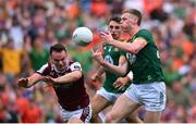 29 June 2025; Mathew Costello of Meath passes to team-mate Jordan Morris, not pictured, on the lead up to their side's second goal during the GAA Football All-Ireland Senior Championship quarter-final match between Meath and Galway at Croke Park in Dublin. Photo by Shauna Clinton/Sportsfile