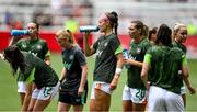 29 June 2025; Caitlin Hayes of Republic of Ireland, centre, and teammates take a drink to rehydrate before the women's international friendly match between the USA and Republic of Ireland at TQL Stadium in Cincinnati, Ohio, USA. Photo by Stephen McCarthy/Sportsfile