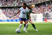29 June 2025; Sam Meza of United States in action against Amber Barrett of Republic of Ireland during the women's international friendly match between the USA and Republic of Ireland at TQL Stadium in Cincinnati, Ohio, USA. Photo by Stephen McCarthy/Sportsfile