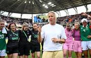 29 June 2025; Republic of Ireland head coach Carla Ward speaks to her players after the women's international friendly match between the USA and Republic of Ireland at TQL Stadium in Cincinnati, Ohio, USA. Photo by Stephen McCarthy/Sportsfile