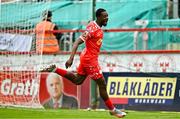 4 July 2025; Mipo Odubeko of Shelbourne, centre, celebrates after scoring his side's second goal during the SSE Airtricity Men's Premier Division match between Shelbourne and Cork City at Tolka Park in Dublin. Photo by Sam Barnes/Sportsfile