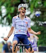 13 July 2025; Seth Jackson of FH MAS Cams celebrates after winning Stage 6 of 2025 Junior Tour of Ireland, Ennis. Photo by Stephen McMahon/Sportsfile