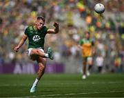 13 July 2025; Ruairí Kinsella of Meath kicks a two-point score during the GAA Football All-Ireland Senior Championship semi-final match between Meath and Donegal at Croke Park in Dublin. Photo by Seb Daly/Sportsfile