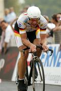 29 September 2004; Michael Rich, Germany, on his way to win Silver in the Elite Men's Individual Time Trial. World Road Cycling Championship, Bardolino, Verona, Italy. Picture credit; Gerry McManus / SPORTSFILE
