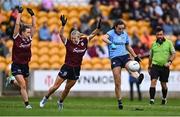 19 July 2025; Hannah Tyrrell of Dublin in action against Lynsey Noone and Hannah Noone, left, of Galway during the TG4 All-Ireland Ladies Football Senior Championship semi-final match between Dublin and Galway at Glenisk O’Connor Park in Tullamore, Offaly. Photo by Piaras Ó Mídheach/Sportsfile