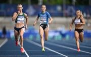 23 July 2025; Lauren Roy, from Ballymena in Antrim, representing Tarleton State University and Ireland, left, on her way to finishing second in the women's 200m during day seven of the FISU World University Games 2025 at Lohrheidestadion in Bochum, Germany. Photo by Shauna Clinton/Sportsfile