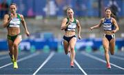 24 July 2025; Lauren Roy, from Ballymena in Antrim, representing Tarleton State University and Ireland, centre, on her way to finishing fourth in the semi-final of the women's 200m during day eight of the FISU World University Games 2025 at Lohrheidestadion in Bochum, Germany. Photo by Shauna Clinton/Sportsfile