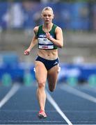 24 July 2025; Lauren Roy, from Ballymena in Antrim, representing Tarleton State University and Ireland on her way to finishing fourth in the semi-final of the women's 200m during day eight of the FISU World University Games 2025 at Lohrheidestadion in Bochum, Germany. Photo by Shauna Clinton/Sportsfile