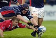 3 October 2004; Paul O'Connell, Munster, contests a loose ball with Bryn Griffiths, Llanelli Scarlets. Celtic League 2004-2005, Munster v Llanelli Scarlets, Thomond Park, Limerick. Picture credit; Brendan Moran / SPORTSFILE