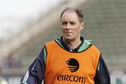 12 October 2004; Republic of Ireland manager Brian Kerr during squad training. Lansdowne Road, Dublin. Picture credit; David Maher / SPORTSFILE