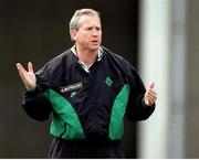 5 November 1995; Ireland head coach Murray Kidd during  squad training. Ireland rugby training, Landsdowne Road, Dublin. Picture Credit:  David Maher / SPORTSFILE