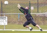 15 November 2004; Paddy Kenny, Republic of Ireland, in action during squad training. Malahide FC, Malahide, Co. Dublin. Picture credit; David Maher / SPORTSFILE