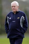 30 November 2004; Coach Alan Gaffney watches on during Munster rugby squad training. University of Limerick, Limerick. Picture credit; Damien Eagers / SPORTSFILE