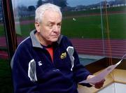 30 November 2004; Coach Alan Gaffney announces his squad during a Munster rugby press conference. University of Limerick, Limerick. Picture credit; Damien Eagers / SPORTSFILE