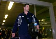 1 December 2004; Munster captain Anthony Foley pictured on his arrival at Toulouse International airport. Toulouse, France. Picture credit; Matt Browne / SPORTSFILE