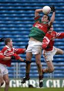 5 December 2004; Peter O'Dwyer, Kilmurry-Ibrickane, claims a high ball against Stradbally. AIB Munster Club Senior Football Final, Kilmurry-Ibrickane v Stradbally, Semple Stadium, Thurles, Co. Tipperary. Picture credit; Damien Eagers / SPORTSFILE