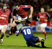 1 January 2005; Rob Henderson, Munster, in action against David Holwell, Leinster. Celtic League 2004-2005, Pool 1, Munster v Leinster, Musgrave Park, Cork. Picture credit; Brendan Moran / SPORTSFILE