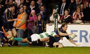 15 January 2005; Denis Hickie, Leinster, scores a try despite the tackle of Brendan Williams. Heineken European Cup 2004-2005, Round 6, Pool 2, Leinster v Benetton Treviso, Lansdowne Road, Dublin. Picture credit; Matt Browne / SPORTSFILE