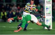 21 November 1998; Ireland's Andy Ward goes over for a try. Rugby World Cup Qualifier, Ireland v Romania, Lansdowne Road, Dublin. Picture credit: David Maher / SPORTSFILE