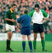 28 November 1998; Match referee Clayton Thomas speaks to South Africa Captain Gary Teichmann, left, and Paddy Johns, Ireland Captain, right. International Rugby Friendly, Ireland v South Africa, Landsdowne Road, Dublin. Picture credit: Matt Browne / SPORTSFILE