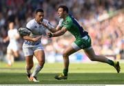 28 May 2016; Robbie Henshaw of Connacht in action against Ben Te'o of Leinster during the Guinness PRO12 Final match between Leinster and Connacht at BT Murrayfield Stadium in Edinburgh, Scotland. Photo by Stephen McCarthy/Sportsfile