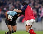 20 February 2005; Steve Swindall, Glasgow Rugby, in action against Denis Leamy, Munster. Celtic League 2004-2005, Pool 1, Munster v Glasgow Rugby, Thomond Park, Limerick. Picture credit; Kieran Clancy / SPORTSFILE