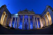 13 December 2013; Bank of Ireland, Proud Sponsors of Leinster Rugby turned its College Green branch blue to show its support ahead of Saturday evening’s match against Northampton Saints at Aviva Stadium. Photo credit: Paul Mohan / SPORTSFILE