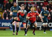 21 December 2013; Rhodri Williams, Scarlets, in action against BJ Botha, Munster. Celtic League 2013/14, Round 10, Munster v Scarlets, Musgrave Park, Cork. Picture credit: Diarmuid Greene / SPORTSFILE