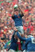 6 Febuary 1999; Fabien Pelous, France, wins possession in a lineout. Five Nations Rugby Championship, Ireland v France, Lansdowne Road, Dublin. Picture credit: Matt Browne / SPORTSFILE