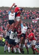 30 January 1999; Gary Longwell, Ulster, in action against Colomiers. Heineken European Cup Final, Ulster v Colomiers, Lansdowne Road, Dublin. Picture credit: Matt Browne / SPORTSFILE