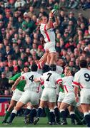 6 March 1999; Lawrence Dallaglio, England, wins the lineout. Five Nations Rugby Championship, Ireland v England, Lansdowne Road, Dublin. Picture credit: Brendan Moran / SPORTSFILE