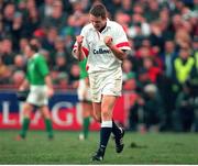 6 March 1999; Matt Perry, England, celebrates after scoring their opening try. Five Nations Rugby Championship, Ireland v England, Lansdowne Road, Dublin. Picture credit: Brendan Moran / SPORTSFILE