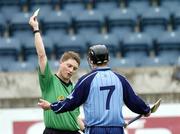 27 March 2005; Referee Barry Kelly shows Dublin's Greg Bennett a yellow card. Allianz National Hurling League, Division 1A, Dublin v Kilkenny, Parnell Park, Dublin. Picture credit; Brian Lawless / SPORTSFILE