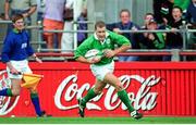 28 August 1999; Matt Mostyn scores his first, and Ireland's second, try. Rugby International, Ireland v Argentina, Lansdowne Road, Dublin. Picture credit: David Maher / SPORTSFILE