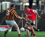21 February 1999; Jody Morrissey of Éire Og in action against Donal Murtagh, 3, and Colm Dooley of Crossmaglen Rangers during the AIB All-Ireland Senior Club Football Championship Semi-Final match between Crossmaglen Rangers and Éire Og at Páirc Tailteann in Navan, Meath. Photo by Brendan Moran/Sportsfile