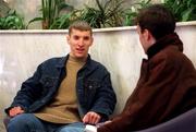 5 March 1999; Ronnie O'Brien is interviewed by journalist Paul O'Neill in the Royal Hotel in Bray, Wicklow, before his departure to Juventus. Photo by Brendan Moran/Sportsfile